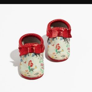 Freshly picked baby girl disney the little mermaid moccasins